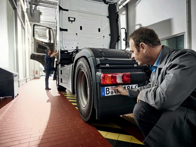 Hauptuntersuchung | Mercedes-Benz Lkw